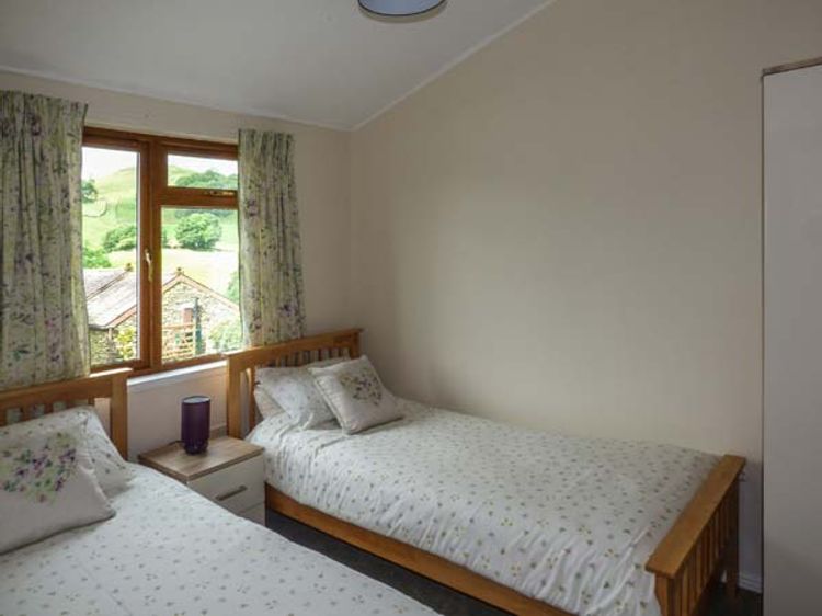 South Lodge, listing photograph 12