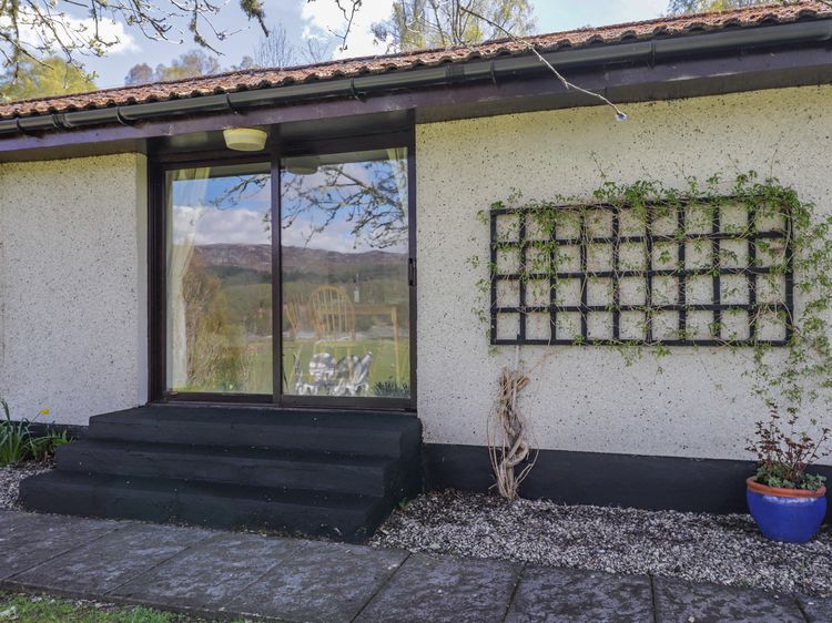 Strath Glass View at Hill House, listing photograph 4