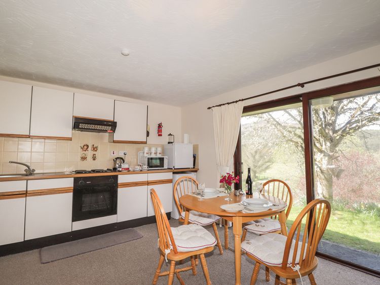 Strath Glass View at Hill House, listing photograph 11