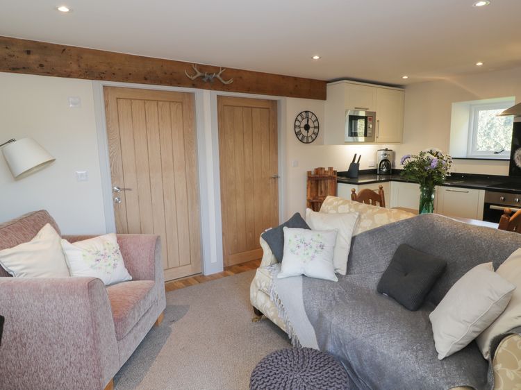 The Granary Loft, listing photograph 4