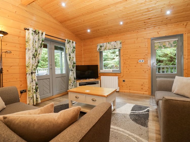Elm Lodge, listing photograph 6