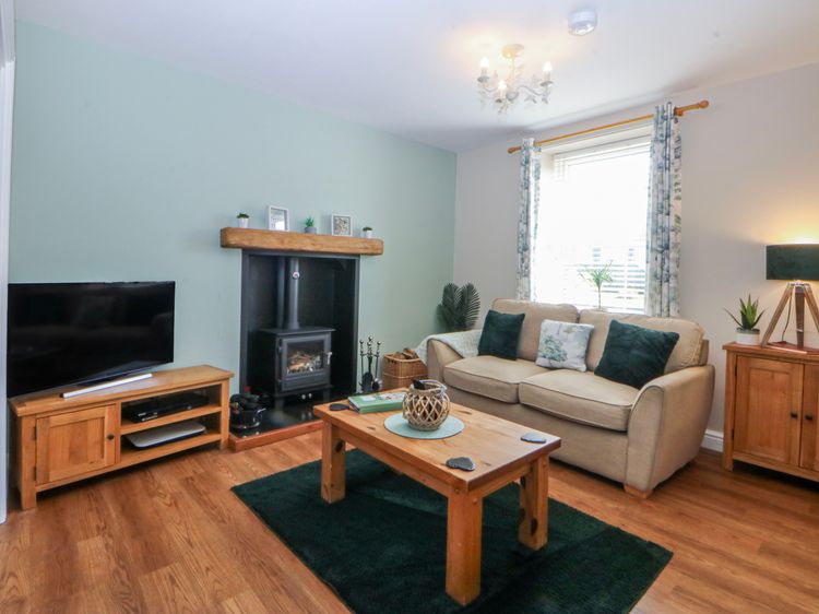 Bythynnod Newydd, listing photograph 4