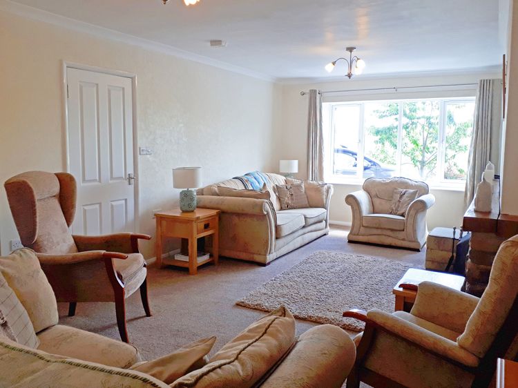 Paddock House, listing photograph 4
