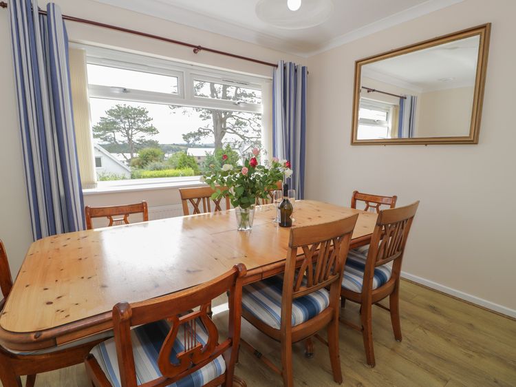 Bay View, listing photograph 12