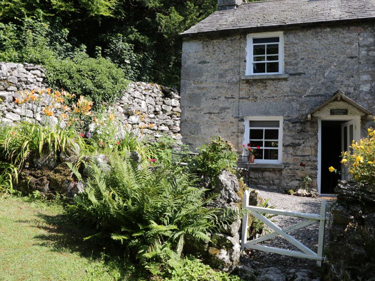 Coachmans Cottage, listing photograph 2