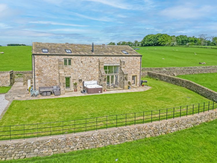 Crane Field Laithe, listing photograph 2