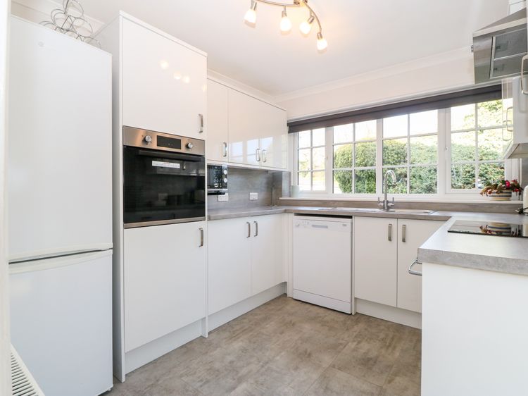 Glan Dwr, listing photograph 11
