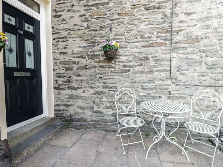 Ivy Bank, listing photograph 2