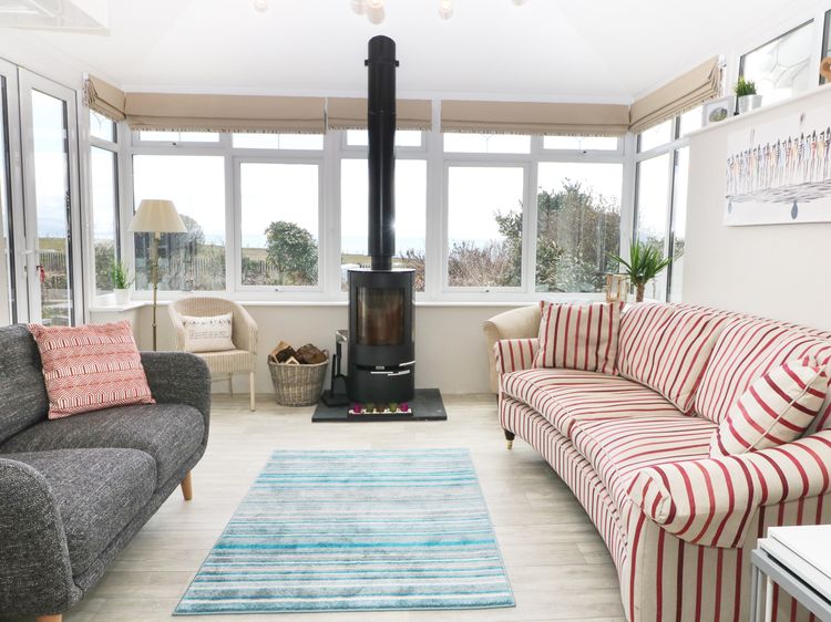 The Beach House Criccieth, listing photograph 5