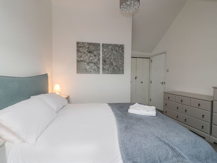 Harbourside House, listing photograph 12