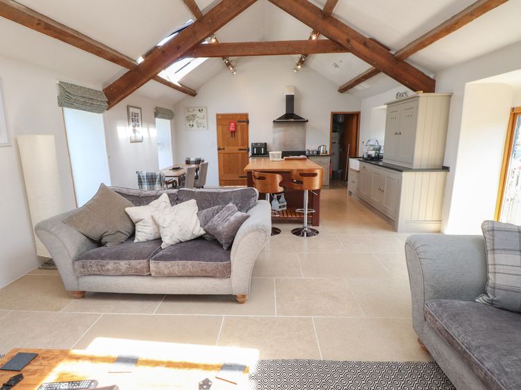 Wern Olau Cottage, listing photograph 3
