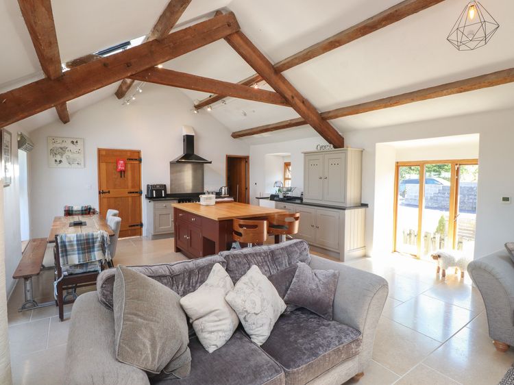 Wern Olau Cottage, listing photograph 4