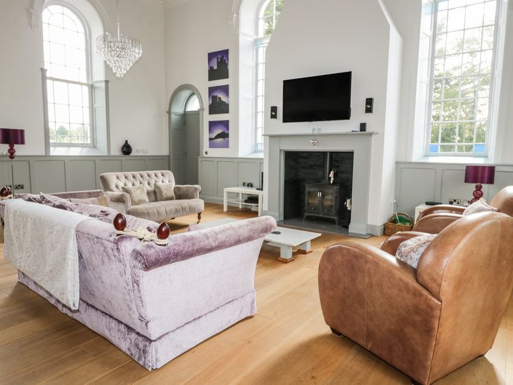 Capel Bryn Bachau, listing photograph 9