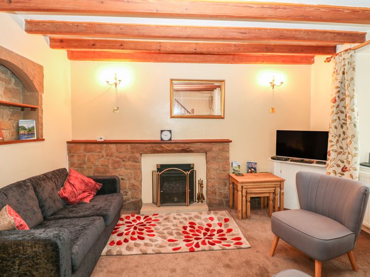 Pine Cottage, listing photograph 4