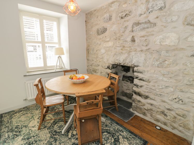 Llawenfan, listing photograph 9