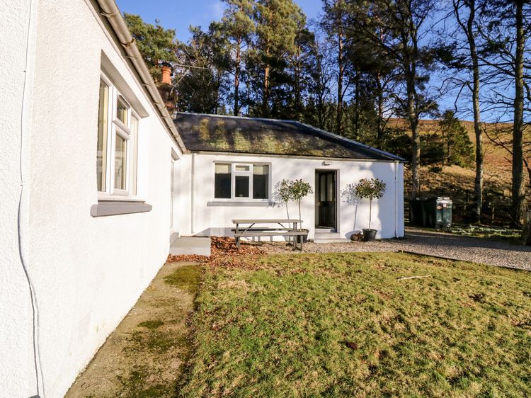 White Hillocks Cottage, listing photograph 2