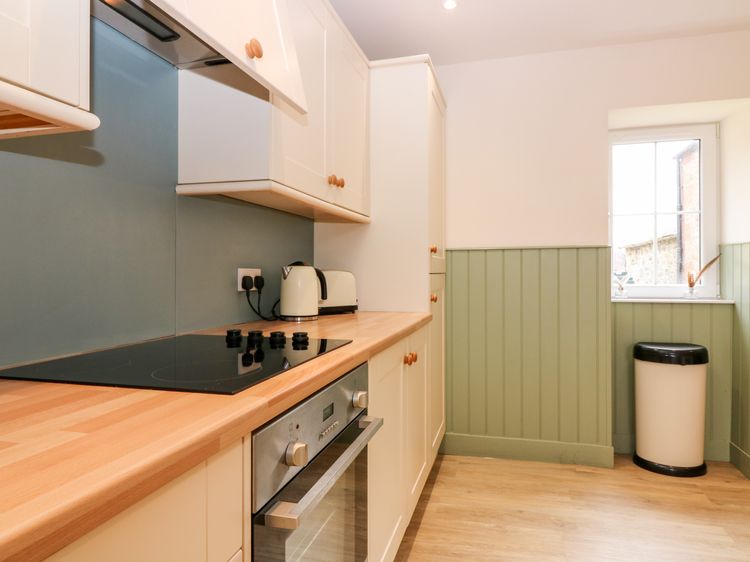 White Hillocks Farm House, listing photograph 11