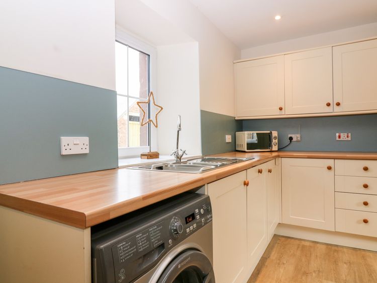 White Hillocks Farm House, listing photograph 12