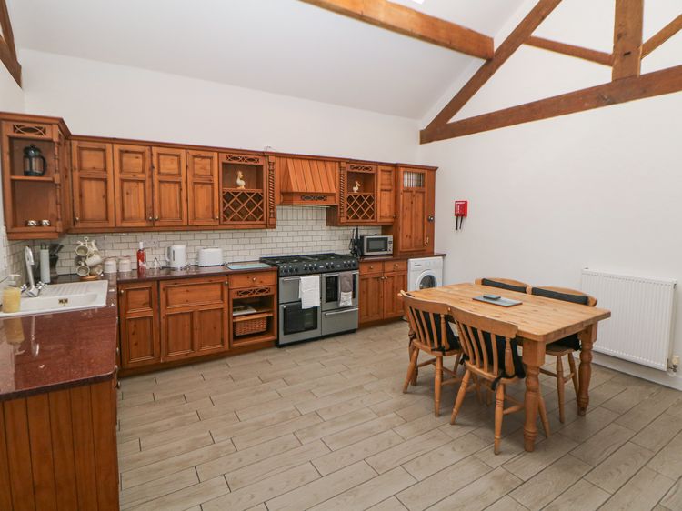 Barnfields Holiday Cottage, listing photograph 10