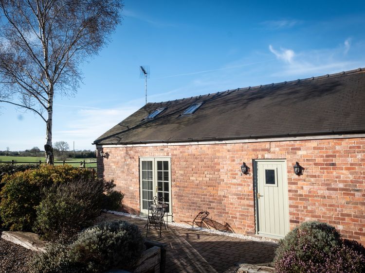Barnfields Holiday Cottage, listing photograph 2