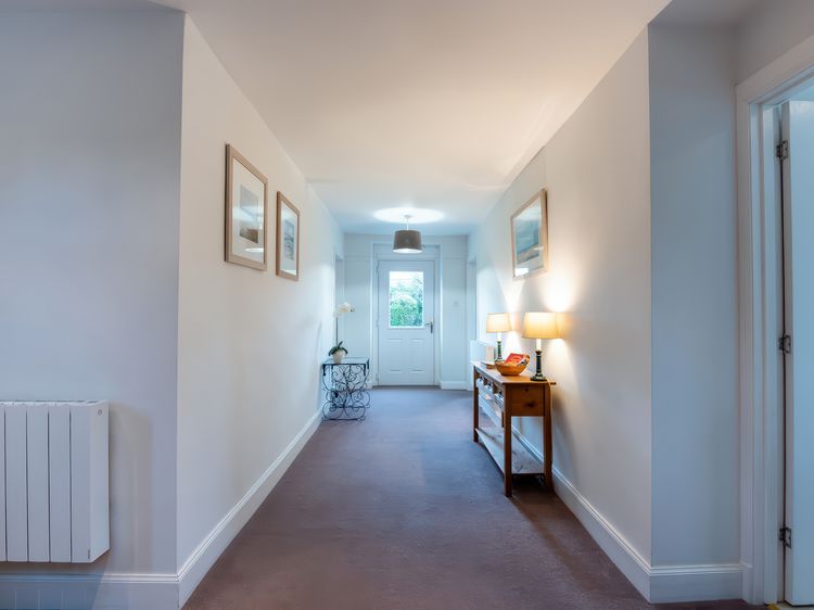 Kerrisdale, listing photograph 12