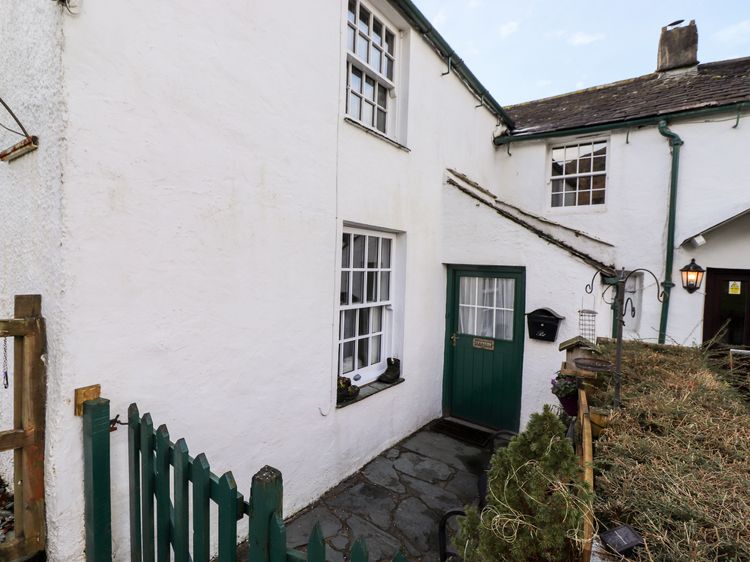 Castle Lodge, listing photograph 2