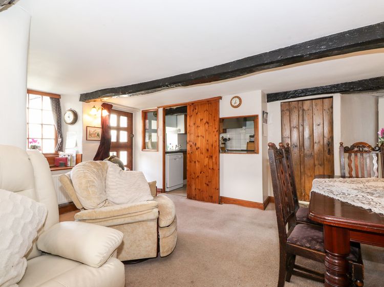 Castle Lodge, listing photograph 11