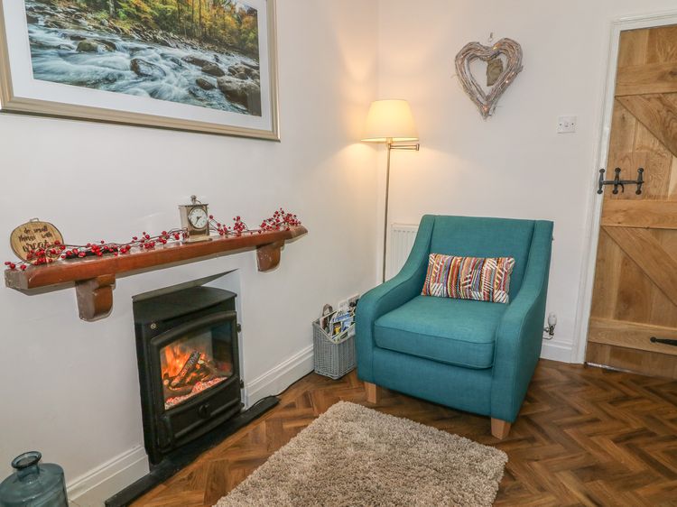 Cosy Cottage, listing photograph 4