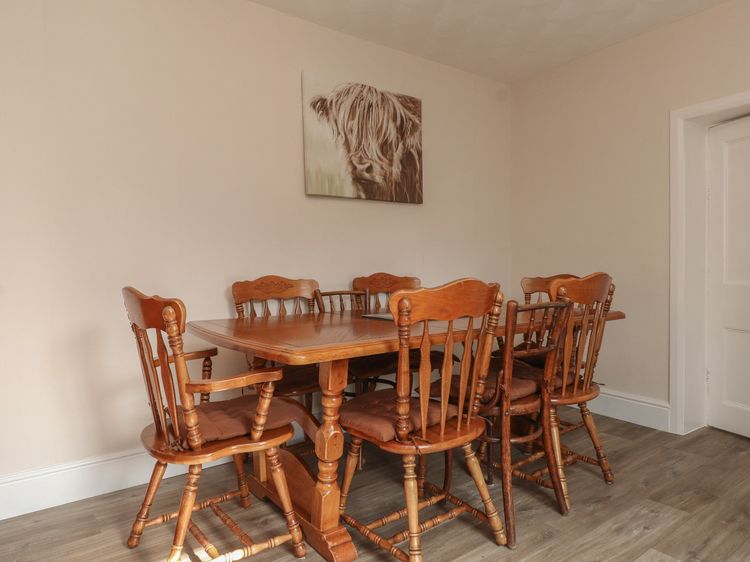 The Farmhouse, listing photograph 6