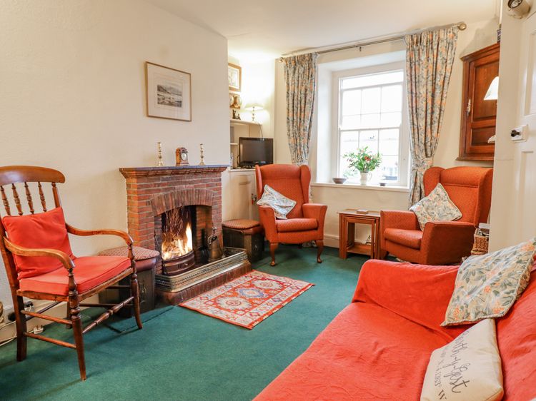 Pump Cottage, 8 Glyn Terrace, listing photograph 6