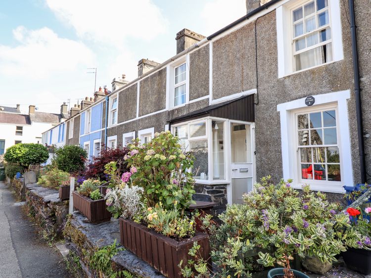 Pump Cottage, 8 Glyn Terrace