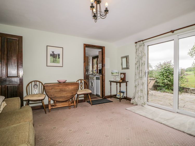 Pond End Cottage, listing photograph 6