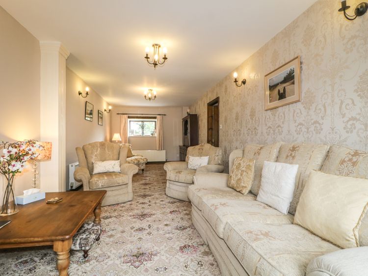 Springarth Cottage, listing photograph 2