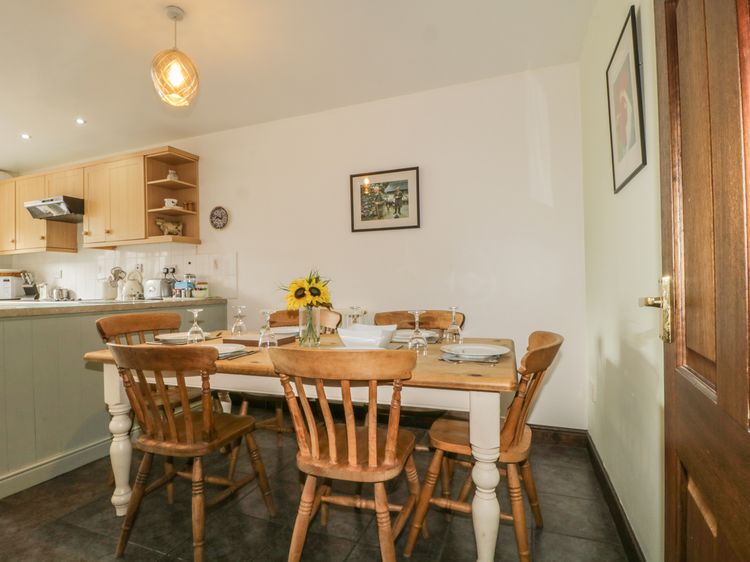 Stonegarth Cottage, listing photograph 5