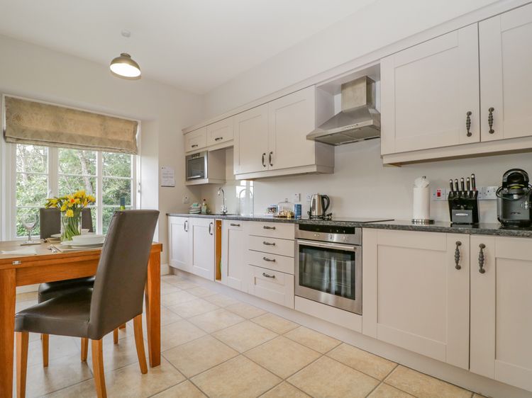 Garden Cottage, listing photograph 8