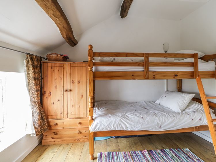 Barn Roost, listing photograph 10