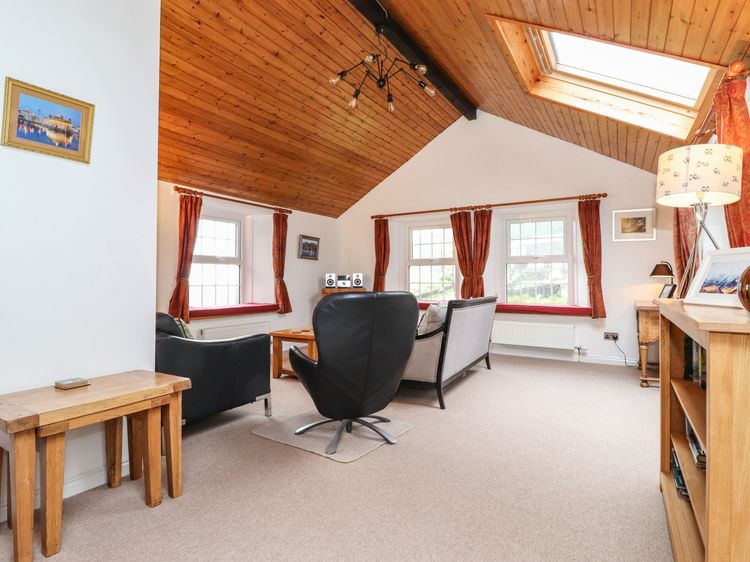 Coombe Cottage, listing photograph 3