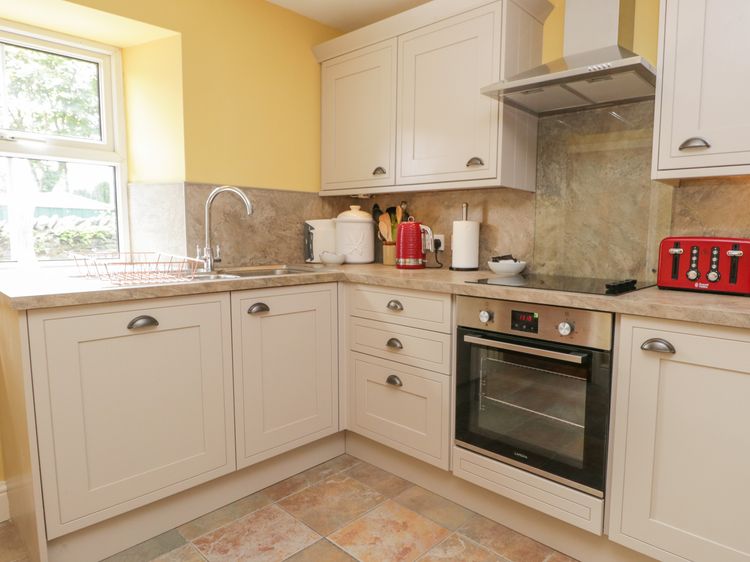 Anvil Cottage, listing photograph 11