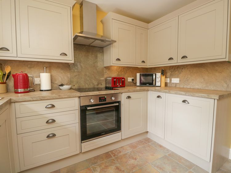 Anvil Cottage, listing photograph 12
