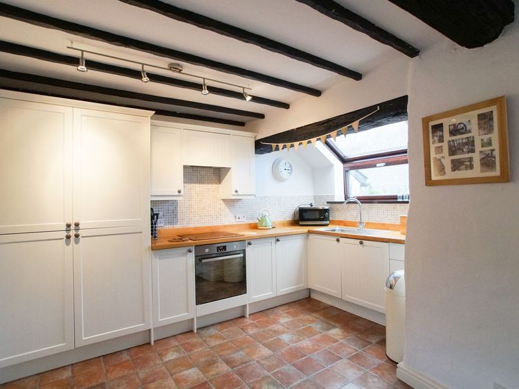 Laurel Cottage, listing photograph 6