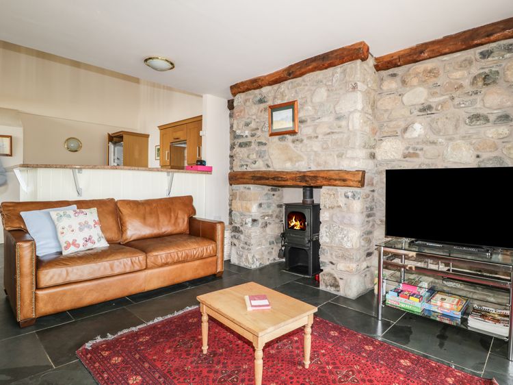 Beckside, listing photograph 6