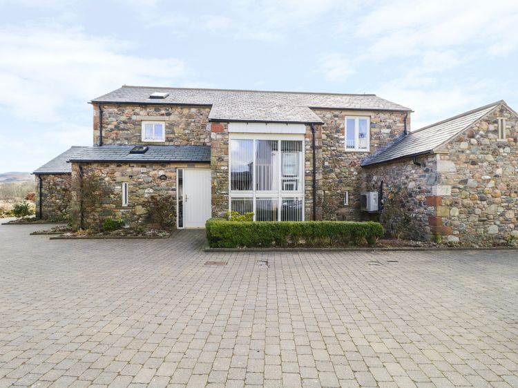 Beckside, listing photograph 3