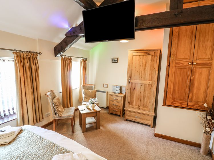 Juniper Cottage, listing photograph 9