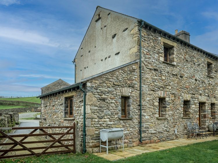 Grayrigg Foot Stable, listing photograph 2