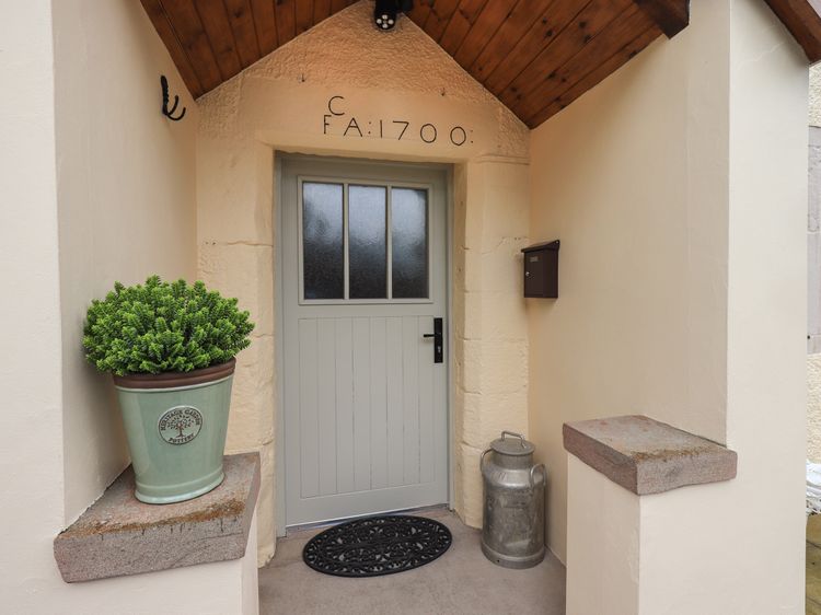 Dairy Cottage, listing photograph 3