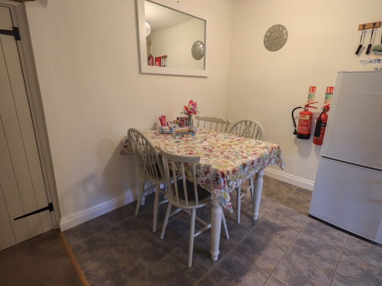 Dairy Cottage, listing photograph 9