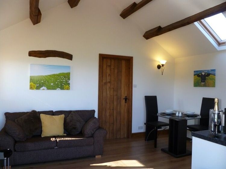 Buttercup Cottage, listing photograph 2