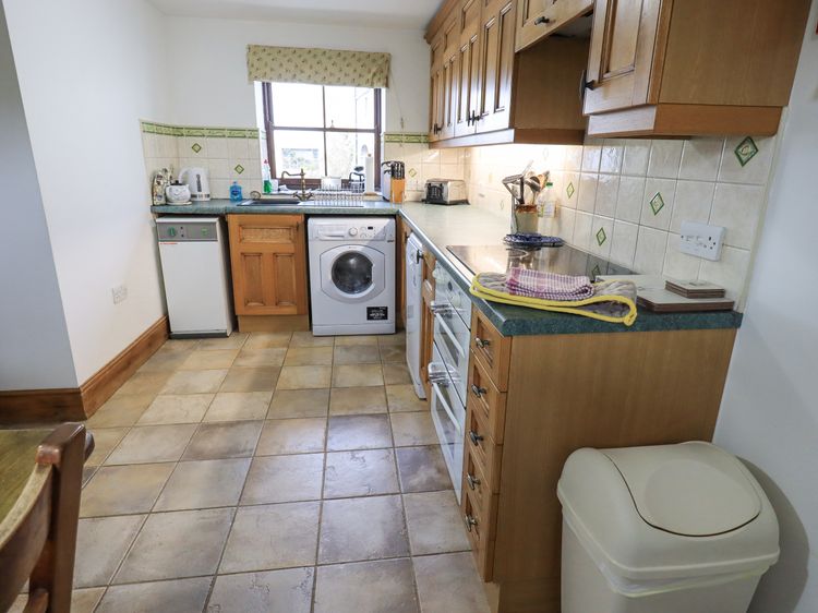Tithe Cottage, listing photograph 10