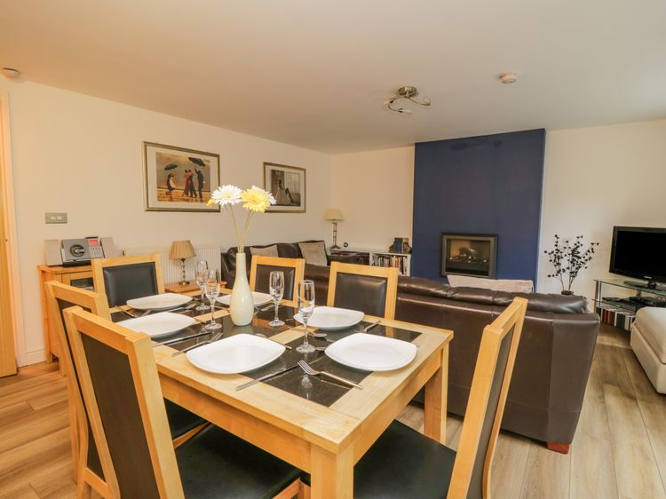 Derwentwater Apartment, listing photograph 7