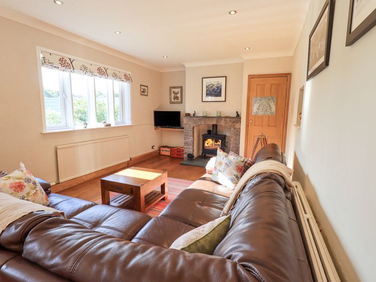 Foresters Cottage, listing photograph 3